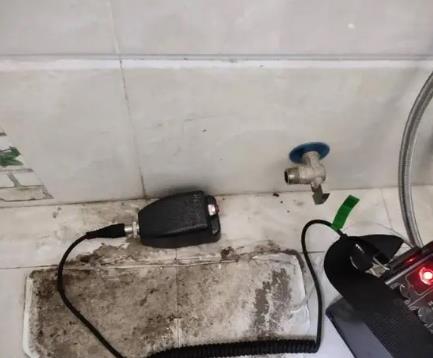 江阳屋顶漏水维修公司分享下卫生间漏水的危害及解决方法